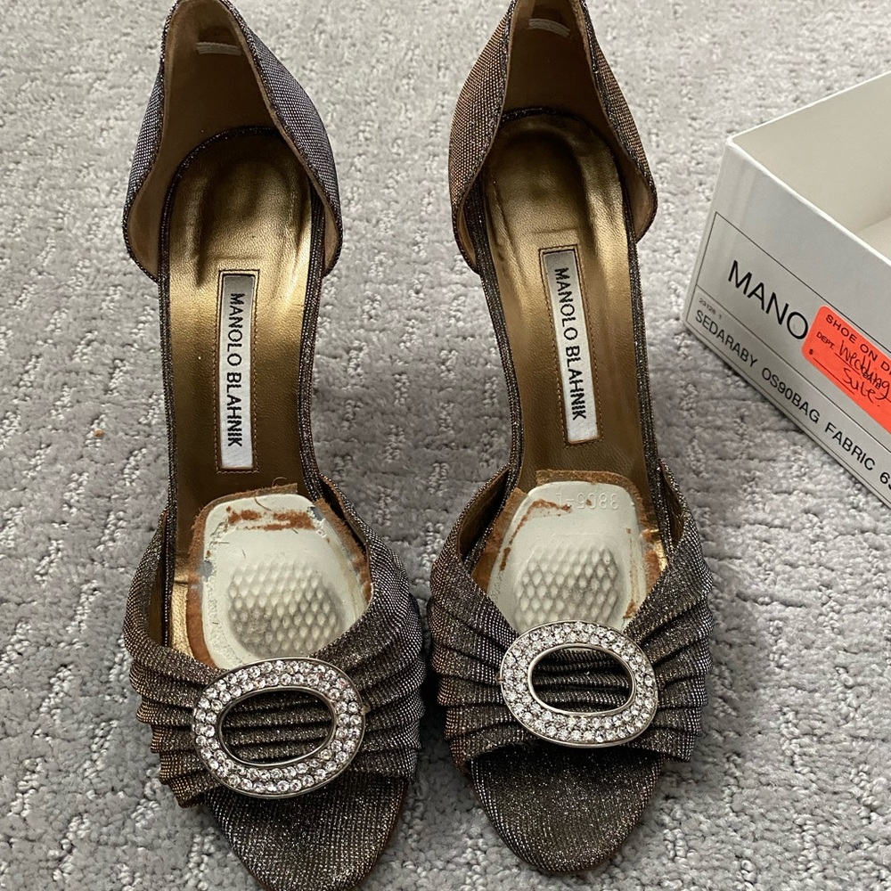 Manolo Blahnik metallic shoes worn once